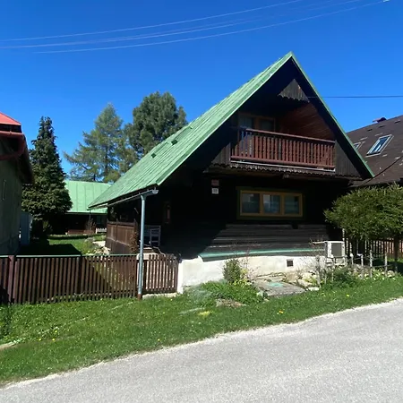 Drevenica Pod Kralovou Holou * Sumiac
